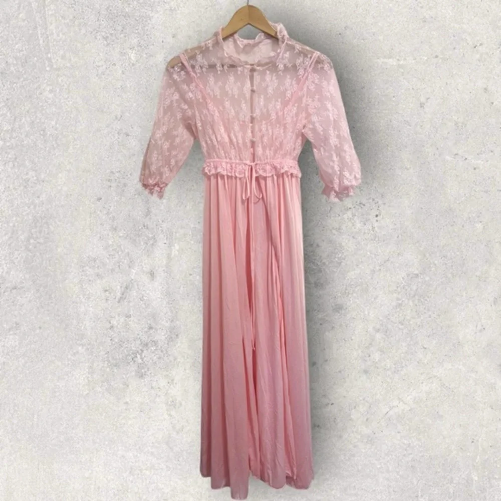 Vintage satin lace peignoir set